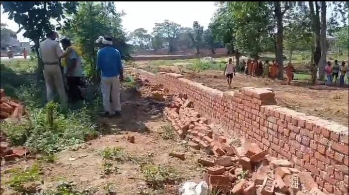 बोकारो में जमीन हथियाने का अनोखा मामला आया सामने! जमीन कब्जा में महिलाओं के गैंग का हो रहा इस्तेमाल, पढ़ें विस्तार से