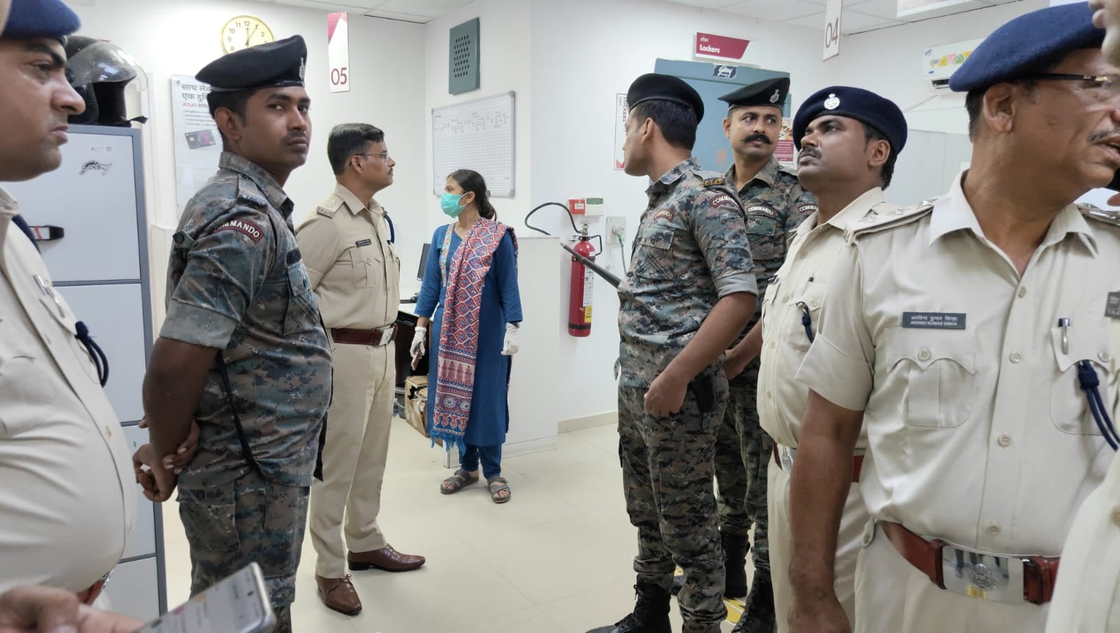 शेखपुरा में बैंक लूट की बड़ी वारदात! हथियार के बल पर अपराधियों ने लूटे 30 लाख रुपये