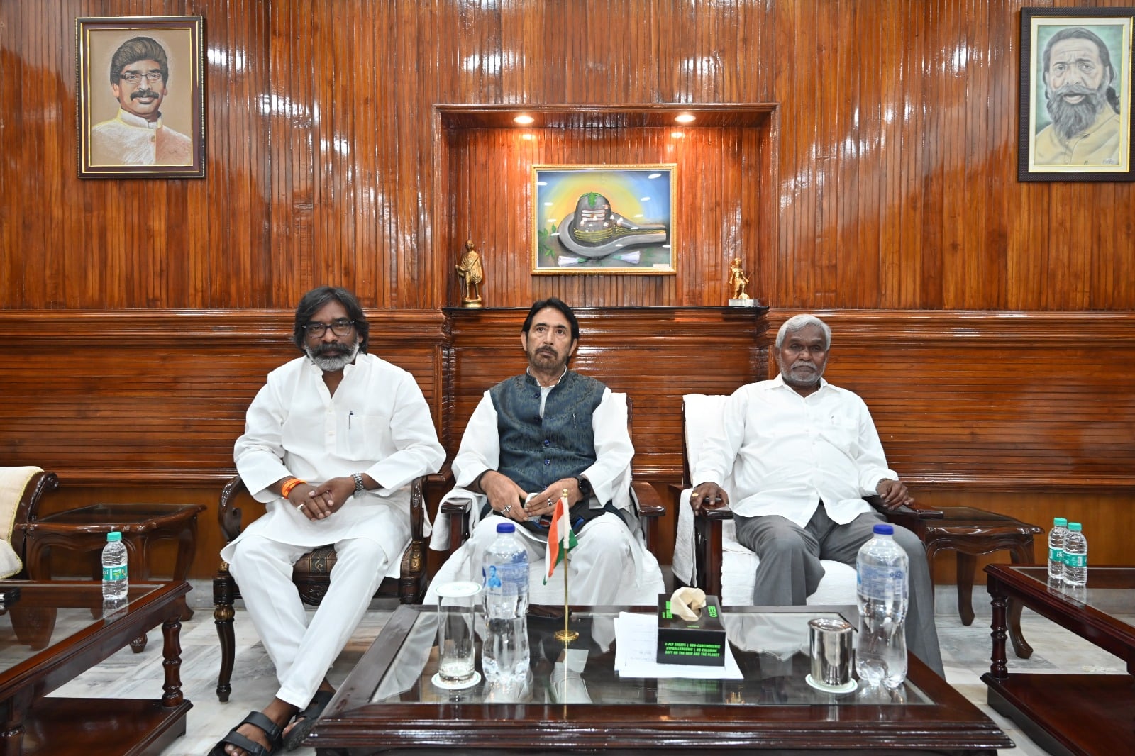 Big News: जेल से निकलने के बाद हेमंत सोरेन फिर से बने झारखंड के मुख्यमंत्री, शाम में पहुंच सकते हैं राजभवन