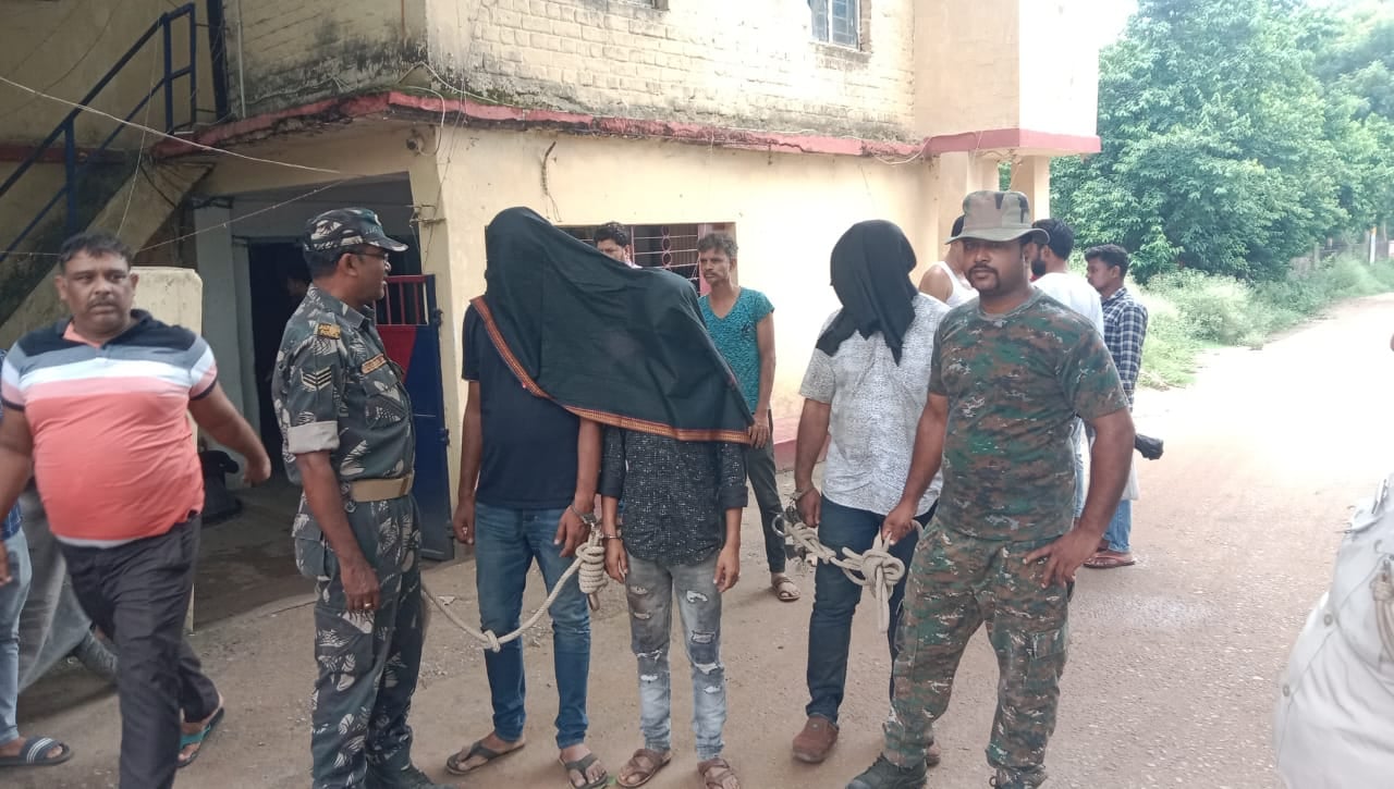 सरायकेला पुलिस ने किया अपहरण कांड का खुलासा, मामले में तीन गिरफ्तार, पढ़ें पूरा मामला