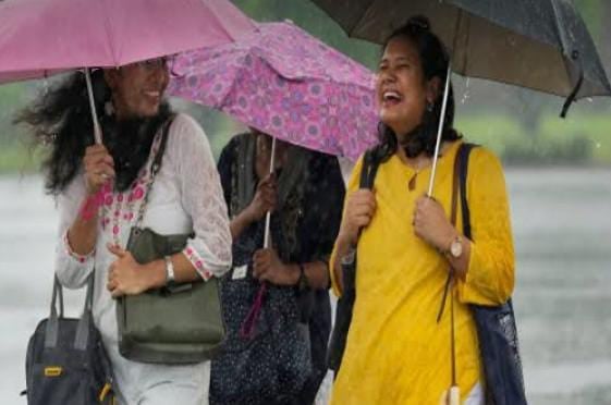 Weather Alert: झारखंड के 12 जिलों में दिखेगा चक्रवाती तूफान का असर, IMD ने जारी किया इन जिलों में भारी बारिश का अलर्ट