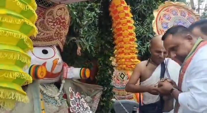 लौहनगरी में भी धूम धाम से निकाली गई रथ यात्रा, शामिल हुए स्वस्थ्य मंत्री बन्ना गुप्ता