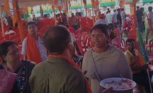 BOKARO NEWS : भाजपा का अभिनंदन सह विजय संकल्प सभा का आयोजन, महामंत्री मंजु देवी को सम्मान नहीं मिलने पर हंगामा