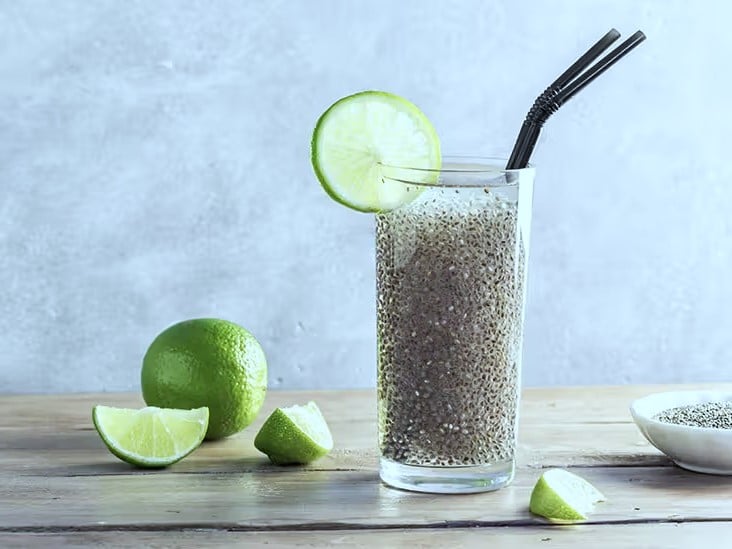 चिया सीड्स खाने पर शरीर में फ़ायदों के साथ हो सकते हैं कई नुकसान, पढिए कितनी मात्रा में खाएं चिया सीड्स