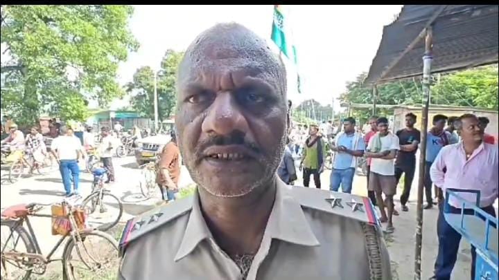 दिनदहाड़े शूटआउट से दहला बोकारो! अपराधियों ने खुलेआम एक व्यक्ति की गोली मार की हत्या, पुलिस की कार्यशैली पर उठ रहे कई सवाल