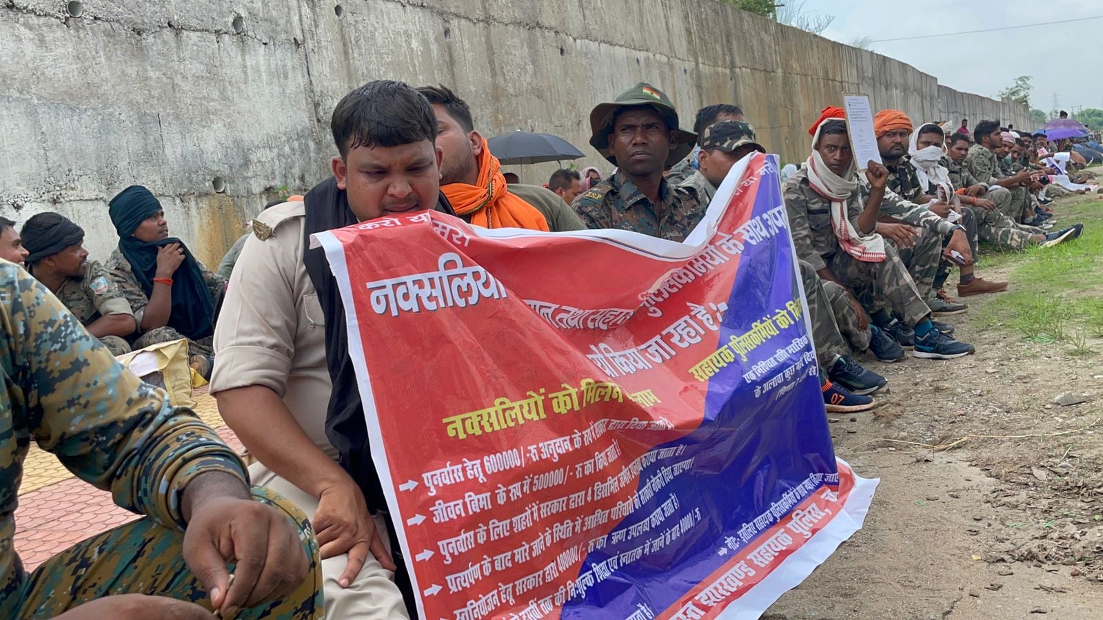 कौन और कब सुनेगा सहायक पुलिसकर्मियों का दर्द! हर बार आश्वाशन और वार्ता तक ही टूट जाते हैं वादे