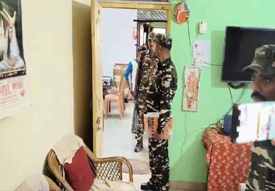 बंद कमरे में ठेकेदार ने खुद को मारी गोली, सीसीटीवी फुटेज खंगाल रही पुलिस