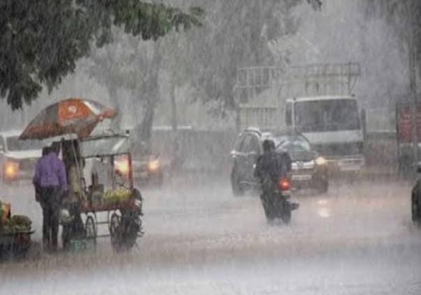 Weather Update : मानसून ने पकड़ा रफ्तार, आज भी झारखंड के ज्यादातर जिलों में मूसलाधार बारिश की संभावना, इन जिलों के लिए अलर्ट जारी