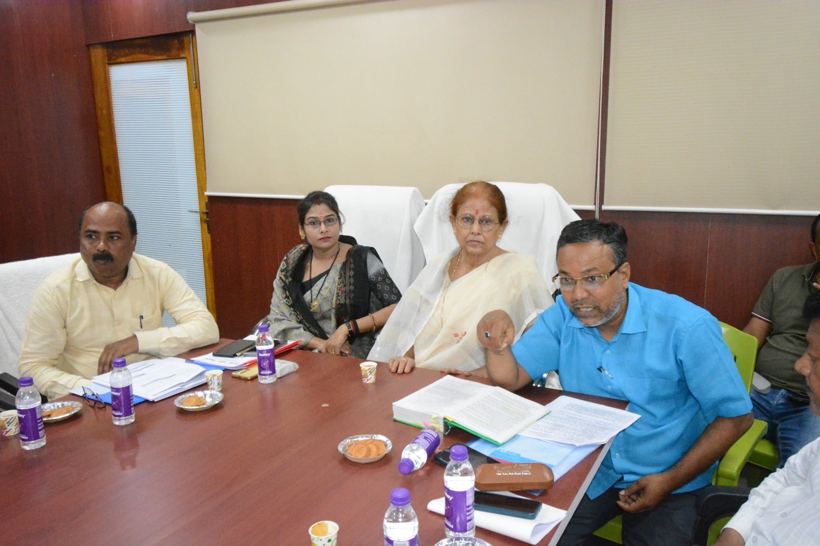 Bihar News:नगर पालिका संशोधन विधेयक 2024 के खिलाफ फूटा पटना नगर निगम का गुस्सा, मेयर की अध्यक्षता में आग के हवाले किया गया सरकार का गजट