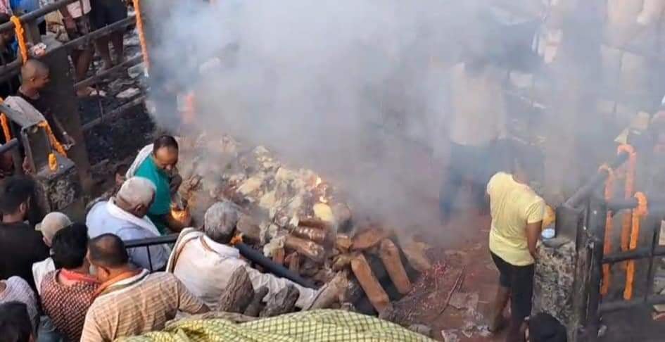 बच्चा सिंह का बनारस में हुआ अंतिम संस्कार, पढ़िए किरानी से मंत्री पद तक पहुंचने की कहानी
