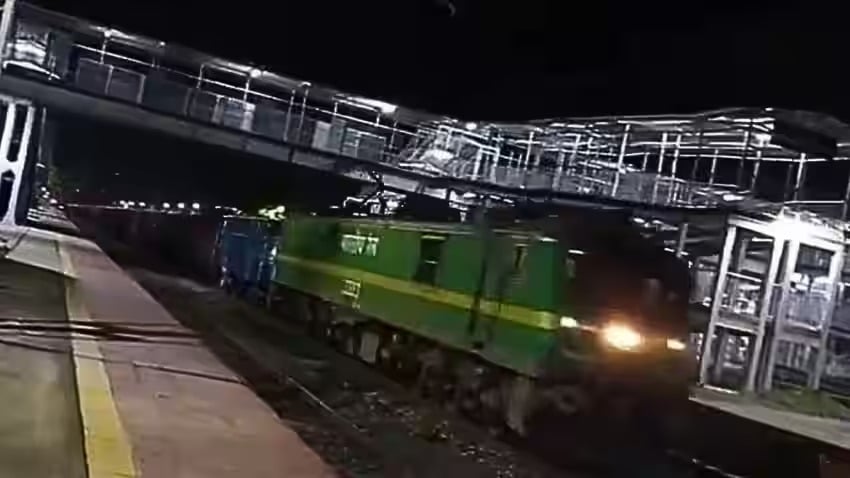 भारतीय रेल में जुगाड़ तंत्र के नए रिसर्च :"त्रिशूल" के बाद अब "ब्रह्मास्त्र " से होगी ढुलाई