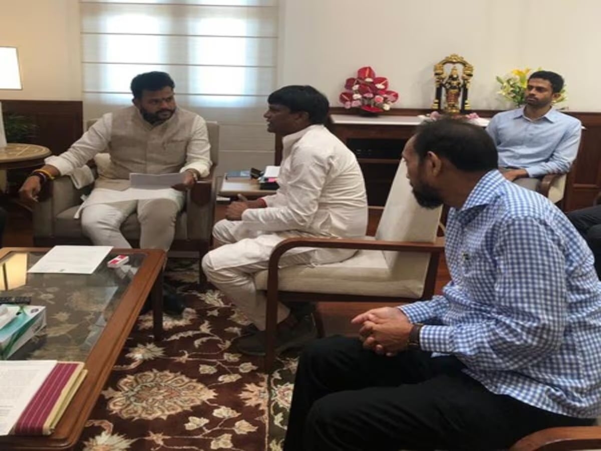 धनबाद में एयरपोर्ट : पढ़िए-सांसद ढुल्लू महतो को क्या मिला है भरोसा और क्या है उम्मीद