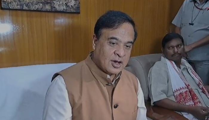 असम के मुख्यमंत्री हिमंत बिस्वा सरमा का बड़ा बयान, भाजपा अगर हिंदू- मुसलमान कर रहा, तो कांग्रेस मुसलमान-मुसलमान