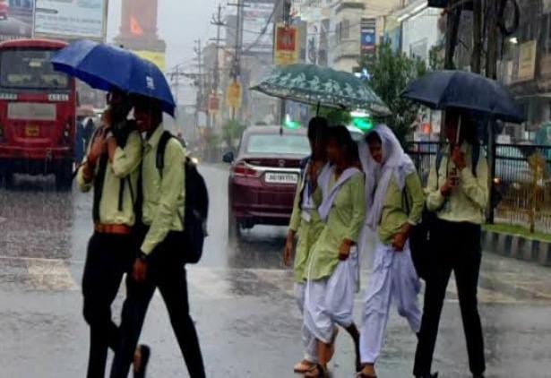 Weather Update: झारखंड के 8 जिलों में तबाही मचा सकता है साउथ वेस्ट मानसून! भारी बारिश के साथ वज्रपात का अलर्ट