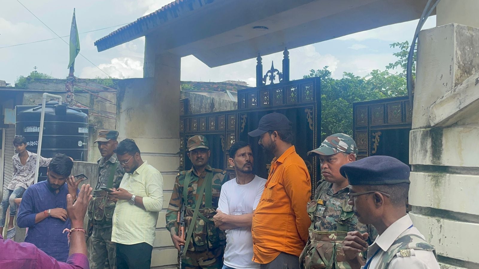 Big Breaking : मौलाना आज़ाद कॉलोनी के रोड नंबर-15 में ओडिशा-रांची पुलिस की संयुक्त छापेमारी, आठ सिम बॉक्स बरामद