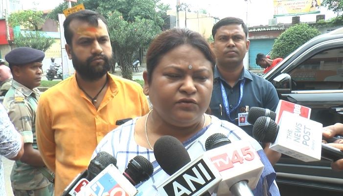 ONE MAN पार्टी बन गई JMM! सीता का हेमंत पर तंज, अभी कई फूट होने बाकी,बिखर जाएगी झामुमो