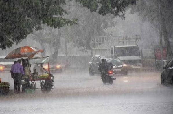 Weather Update: झारखंड के कुछ हिस्सों में दोपहर बाद झमाझम बारिश के आसार, आसमानी बिजली से रहें सावधान