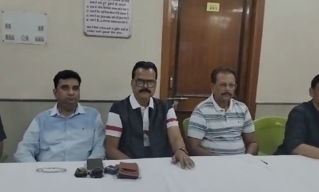 झारखंड पेट्रोलियम डीलर एसोसिएशन का आंदोलन खत्म, सरकार से वार्ता के बाद बनाई जाएगी अगली रणनीति