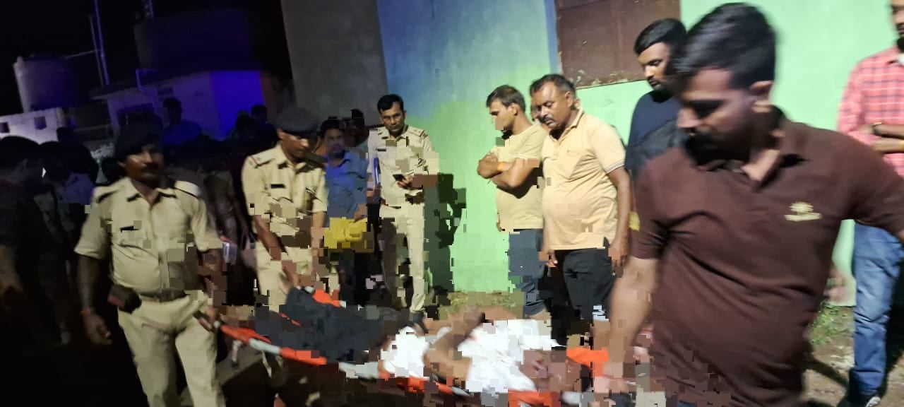 Crime News: हत्या से दहला जमशेदपुर का मानगो इलाका! घात लगाये अपराधियों ने सिंचाई विभाग के कर्मचारी की गोली मारकर ली जान, पढें वजह