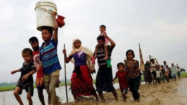 बांग्लादेशी घुसपैठ पर आधार ने खड़े किए हाथ, कहा- ये नागरिकता का प्रमाण पत्र नहीं सिर्फ सरकारी कामकाजों के लिए उपयोगी, क्या अब NRC ही विकल्प