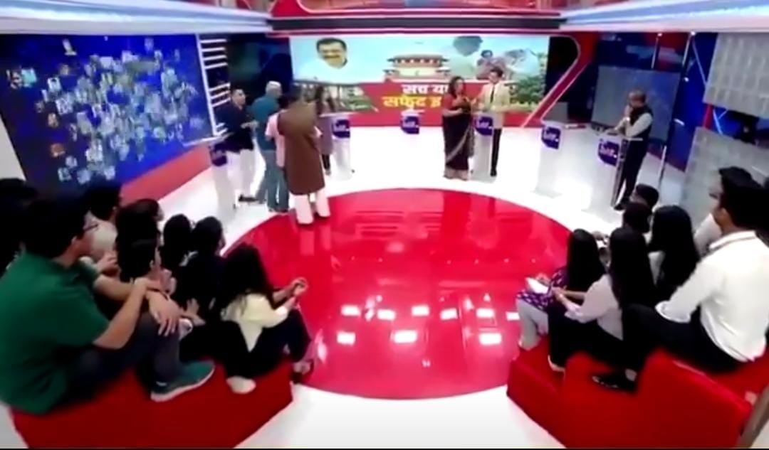 देश के नामी टीवी शो में लड़ गए दो जाने-माने पत्रकार, जिसने देखा कहा Shame-Shame...देखिए वीडियो