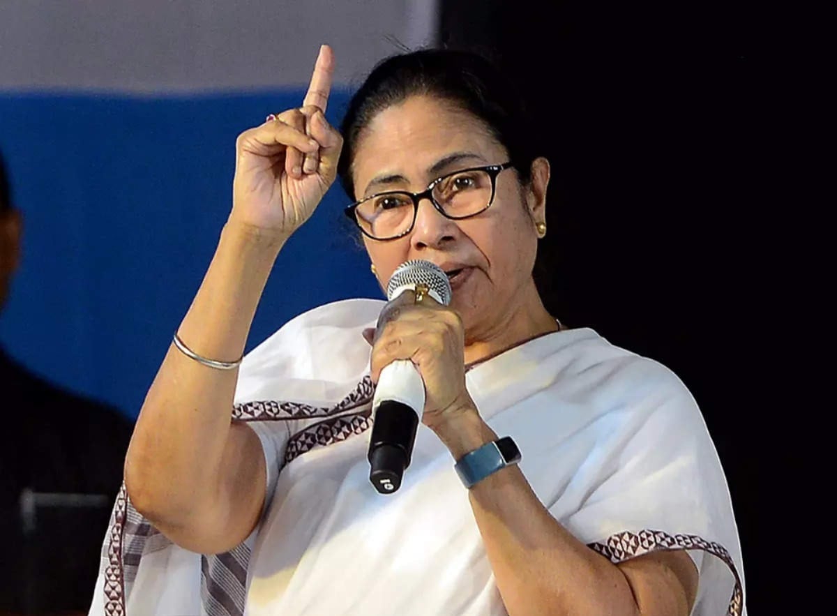 बंगाल में आयी बाढ़ से ममता सरकार DVC से तोड़ देंगी करार! PM मोदी को लिखी चिट्ठी, कहा- कंपनी के एकतरफा पानी छोड़ने से हुआ ये हाल