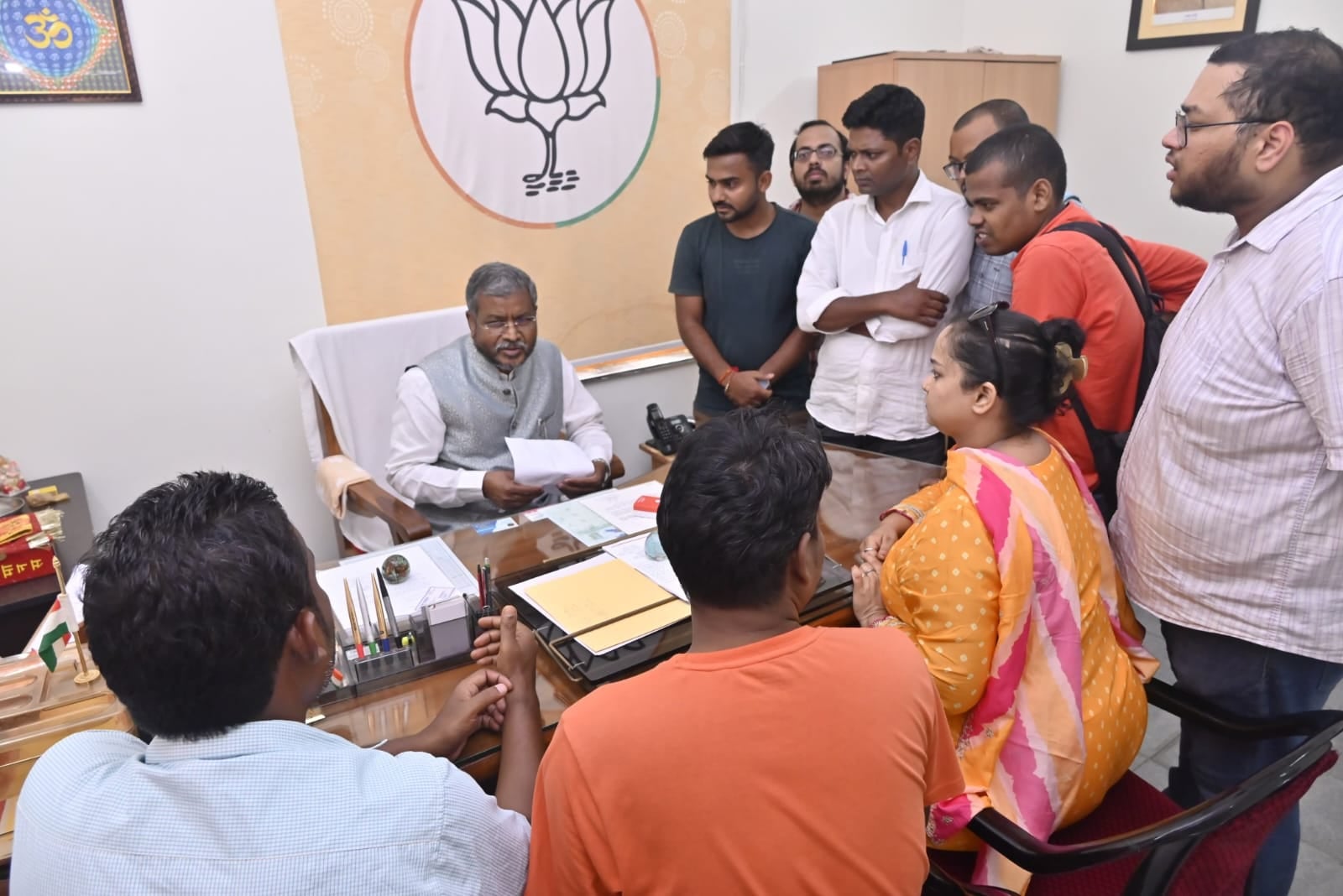 जेएसएससी CGL परीक्षा पर मंडरा रहा नक्सलियों का साया, अभ्यर्थियों ने बाबूलाल मरांडी से लगाई गुहार