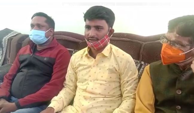 सरकारी कार्यक्रम में बुलावा नहीं भेजने पर बिफरे केंद्रीय मंत्री अर्जुन मुंडा के समर्थक भाजपाई, लगाया पक्षपात का आरोप