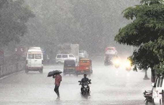 Weather Forecast: झारखंड के ज्यादातर इलाकों में तेज हवा के साथ भारी बारिश की संभावना, वज्रपात का भी अलर्ट, पढ़े 30 सितंबर तक कैसा रहेगा मौसम