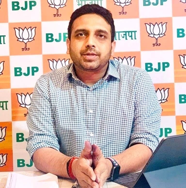 त्वरित प्रतिक्रिया : एमजीएम में कोविड पॉजिटिव गर्भवती महिला की ईलाज में देरी से हुई मौत, भाजपा ने कहा इससे बेहतर सरकार  लगा दे अस्पताल में ताला
