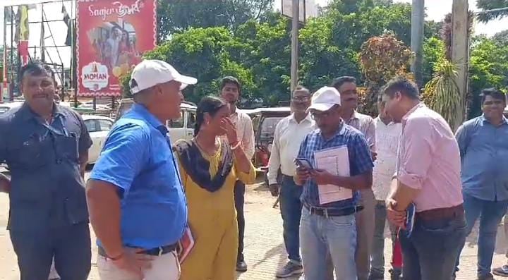 देवघर:स्वच्छता को लेकर सख्त  हुए आसनसोल रेल मंडल  डीआरएम, कहा किसी भी स्टेशन परिसर में गंदगी बर्दास्त नहीं की जाएगी