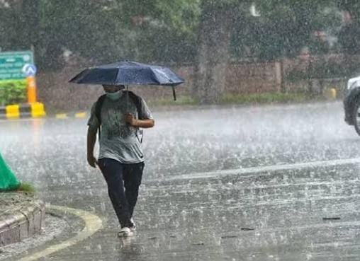 Weather Forecast: झारखंड सहित इन राज्यों में दुर्गा पूजा में खलल डालेगी बारिश, जानिए आज अपने शहर का मौसम