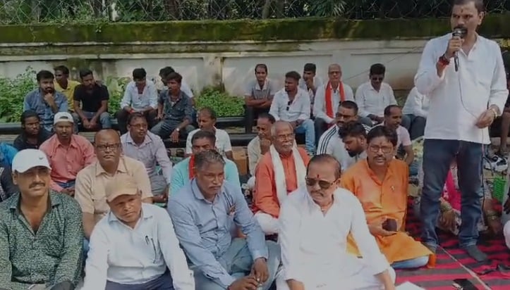 भाजपा का एकदिवसीय धरना, हेमंत सरकार ने किसानों को किया ठगने का काम, बीजेपी