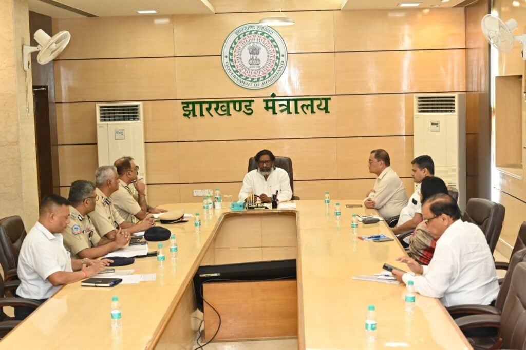हेमंत कैबिनेट की बड़ी बैठक जारी, कई अहम प्रस्ताव पर लग सकता है मुहर !
