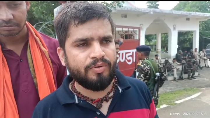 गढ़वा के स्कूल में जबरन कराया जा रहा था धर्म परिवर्तन, लोगों ने सड़क जामकर काटा बवाल