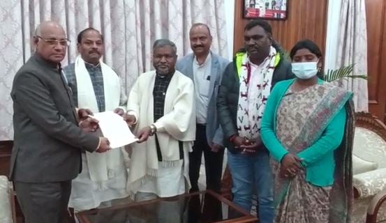 भाजपा ने सिमडेगा मॉब लींचीग मामलें  में सीबीआई जांच को लेकर राज्यपाल को ज्ञापन सौपा