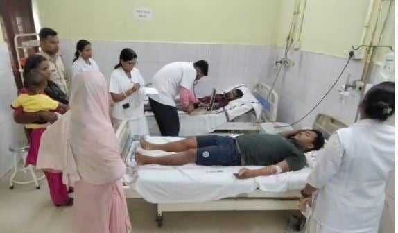 सारण में मछली पार्टी में शराब पीना पड़ा महंगा, एक की मौत, 2 की बिगड़ी हालत