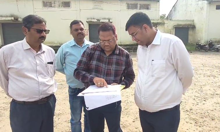 जिला निर्वाचन पदाधिकारी सह उपायुक्त वरुण रंजन ने मतगणना स्थल की तैयारियों का लिया जायजा, जानिए