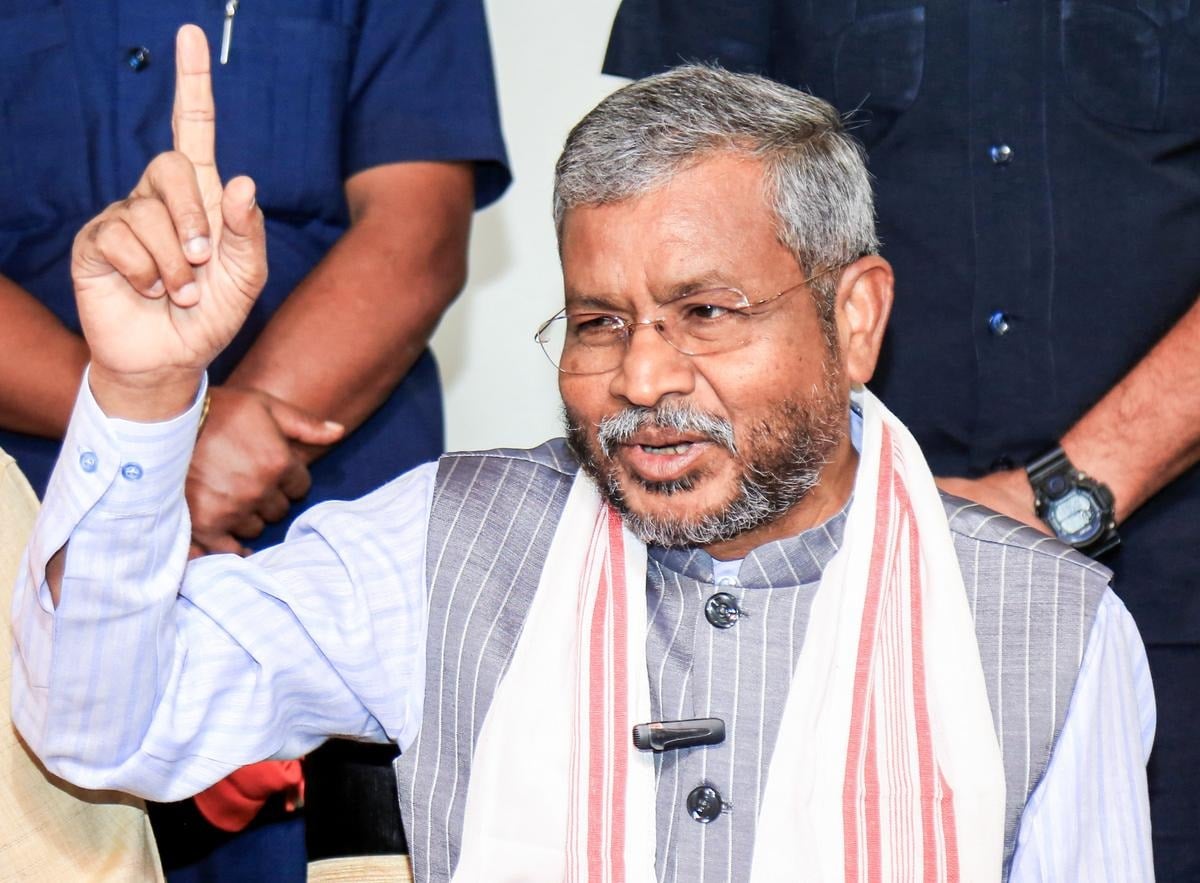 बाबूलाल मरांडी का बयान-राज्य को लूटने में लगी है हेमंत सरकार, लोगों से की अपील, भाजपा की बनाएं सरकार