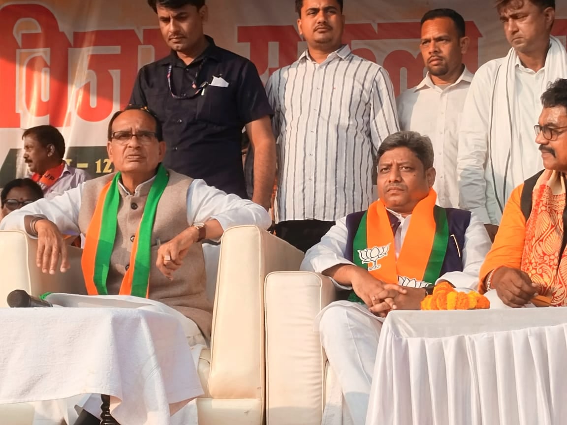 BIG BREAKING: झामुमो को बड़ा झटका! विधायक ने थामा भाजपा का दामन