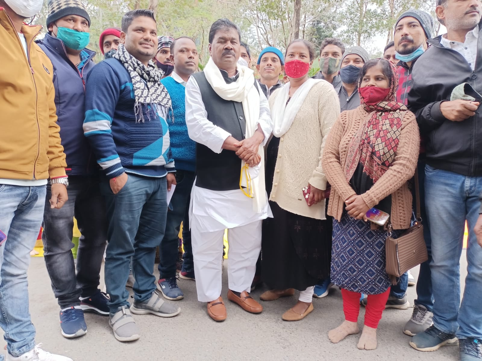 गुड न्यूज़ :  SBM अनुबंध कर्मियों को राहत मंत्री ने दी ठोस आश्वासन,  44 दिनों का धरना प्रदर्शन हुआ समाप्त