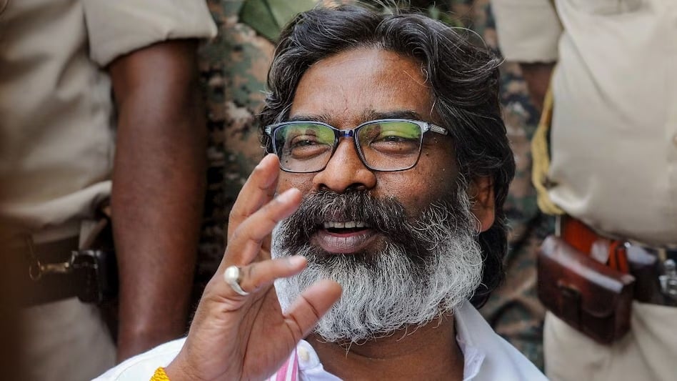 चुनाव के बाद हेमंत सोरेन में गुरु जी की अक्स की चर्चा क्यों हो गई है तेज ,पढ़िए इस रिपोर्ट में