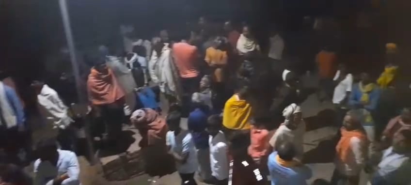 भागलपुर में दो बच्चे के साथ जिंदा जल गयी मां, पिता की हालत गंभीर, घर में आग लगने से हुआ हादसा