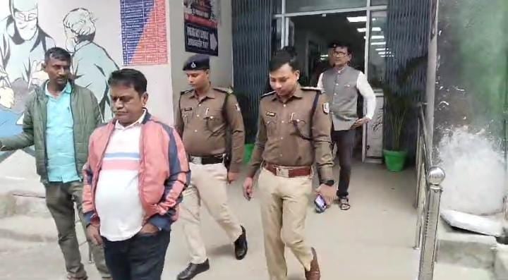 Bihar:कबाड़ी वाले ने नशीला पदार्थ सुंघाकर तीन बच्चियों का किया अपरहण, पुलिस ने दो को किया गिरफ्तार