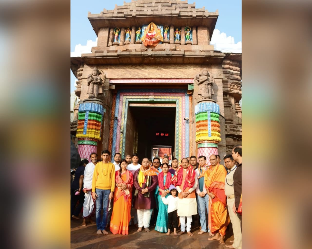 जमशेदपुर पूर्वी की भाजपा विधायक पूर्णिमा दास साहू ने भगवान जगन्नाथ के दरबार में लिया आशीर्वाद, राज्यपाल भी रहे मौजूद