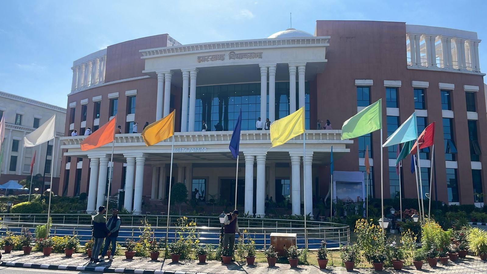 झारखंड में गरमाया JSSC CGL का मुद्दा! सदन में पक्ष-विपक्ष आमने सामने,देखिए एक-दूसरे पर क्या लगा रहे आरोप