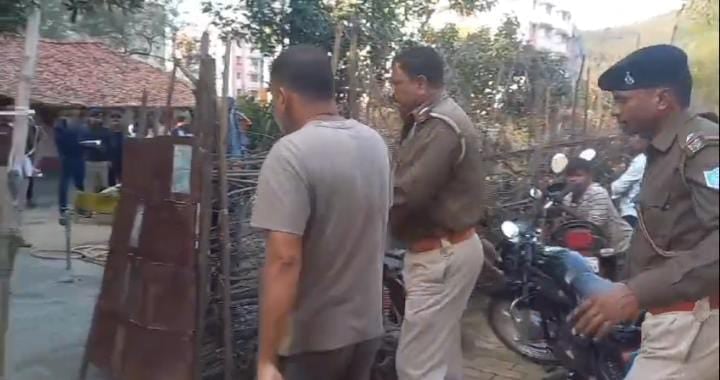 जमशेदपुर: जमीन विवाद में हत्यारा बने पड़ोसी, पीट-पीटकर अधेड़ की ले ली जान, पढ़ें पूरा मामला