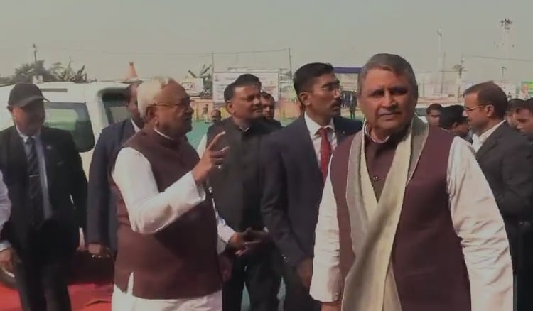सीएम नीतीश ने मोतिहारी जिले को दिया बड़ी सौगात, सड़क- से लेकर एयरपोर्ट का दिया तोहफा