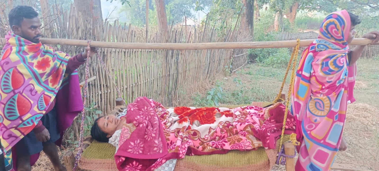 आजादी की 76 साल के बाद भी विकास से कोसों दूर है गिरिडीह का ये गांव, आज भी मूलभूत सुविधाओं की बाट जोह रहें ग्रामीण