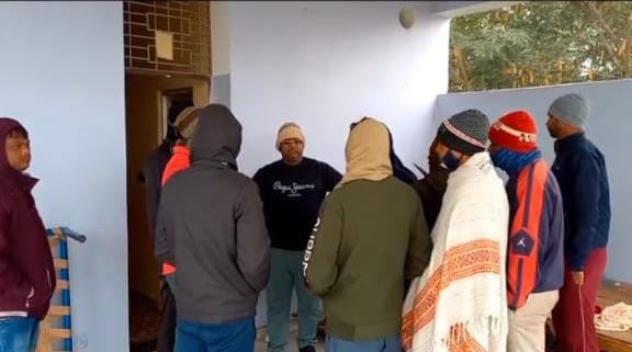 गिरिडीह: नकाबपोश अपराधियों ने हथियार के बल पर की लूटपाट, 8 लाख के जेवरात सहित 2 लाख नगद पर किया हाथ साफ, पढ़ें पूरा मामला